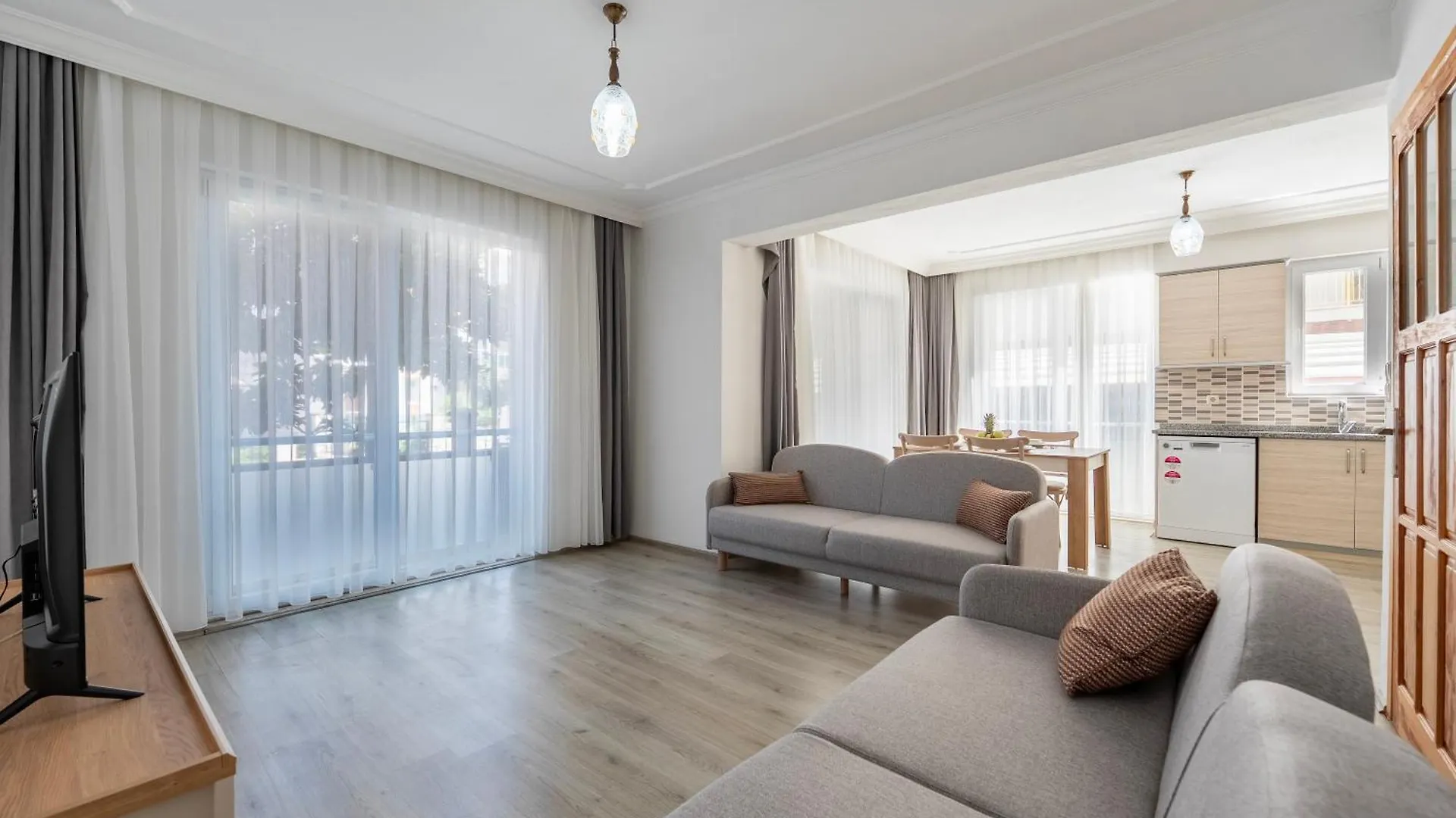 2 Bedroom Apartment Close To Fethiye Center
